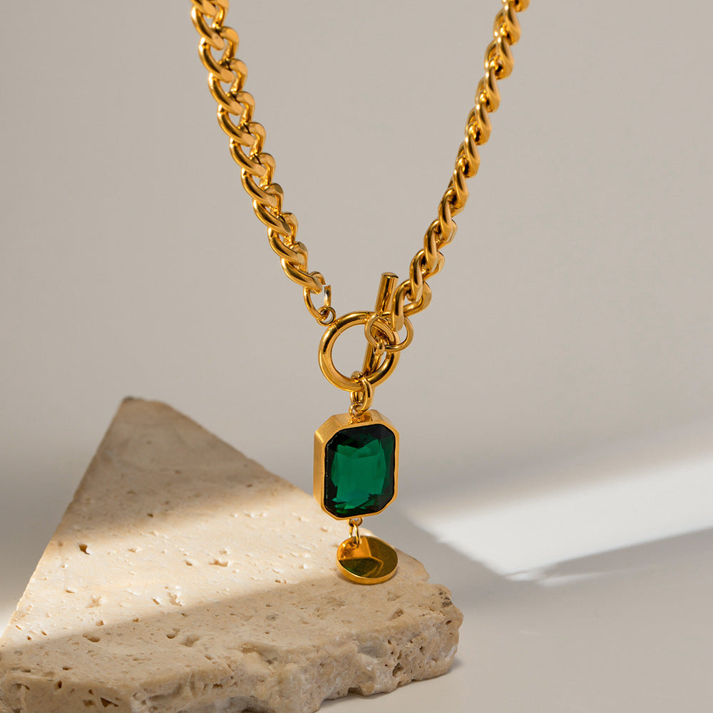Elin Pendant Necklace - Gold