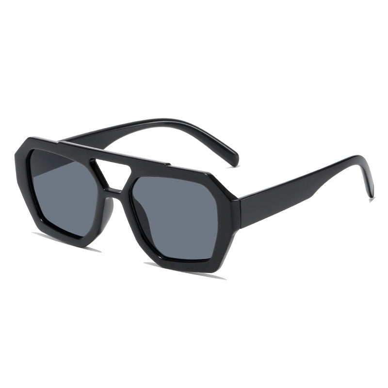 Cece Retro Square Sunglasses