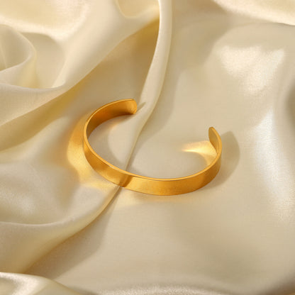 Isla Bangle Bracelet - Gold