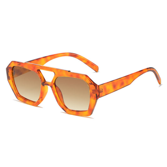 Cece Retro Square Sunglasses