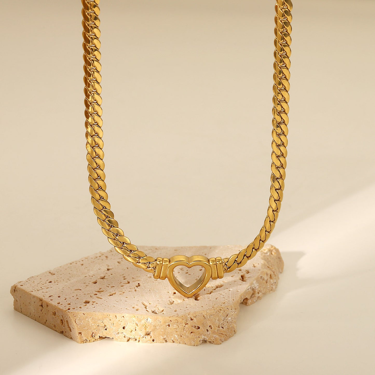 Lena Heart Pendant Necklace - Gold