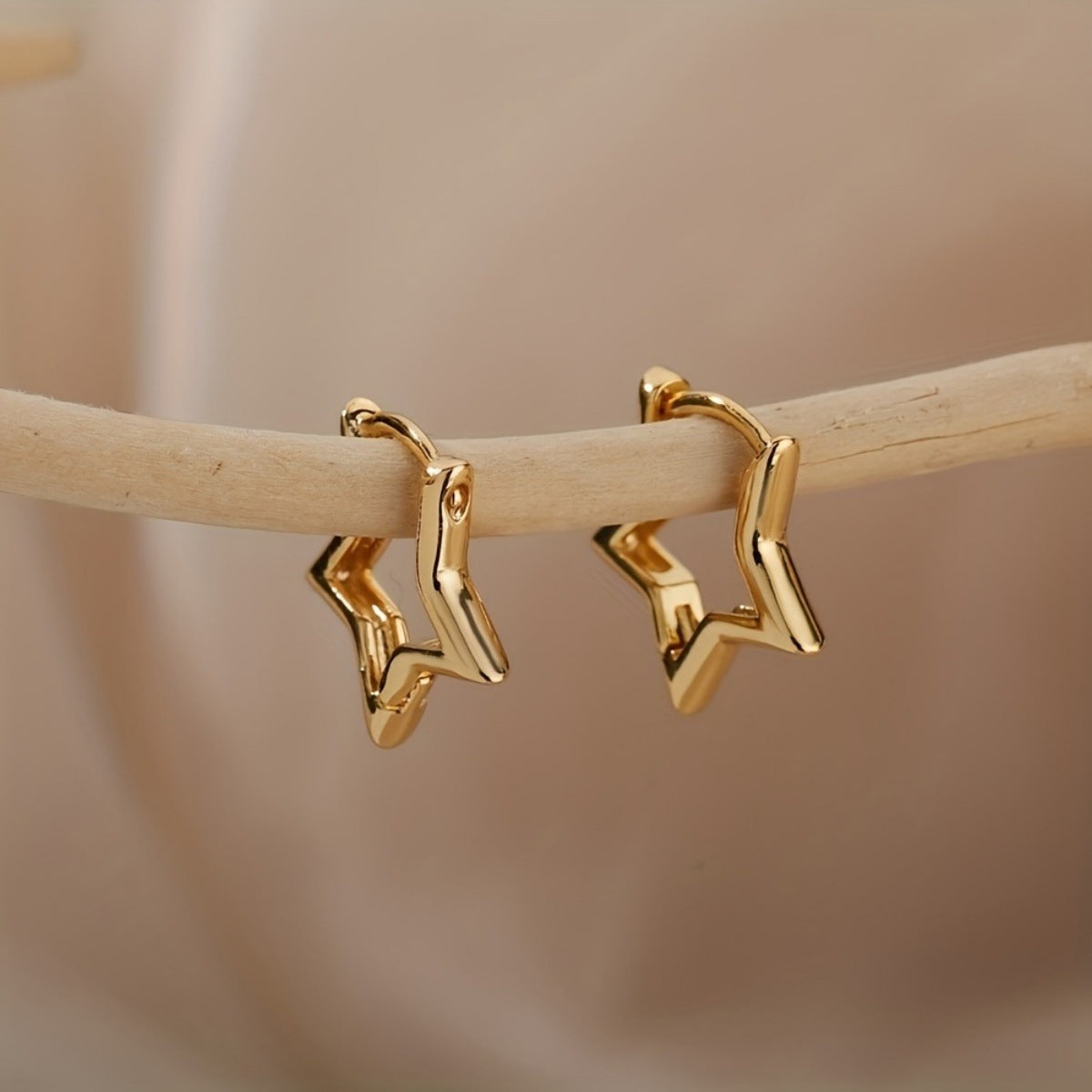 Solene Star Earring - Gold and Silver