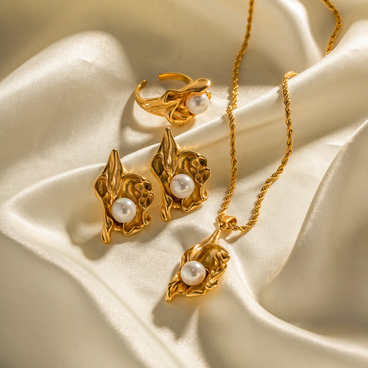 Dottie Pearl Jewelry Set - Gold